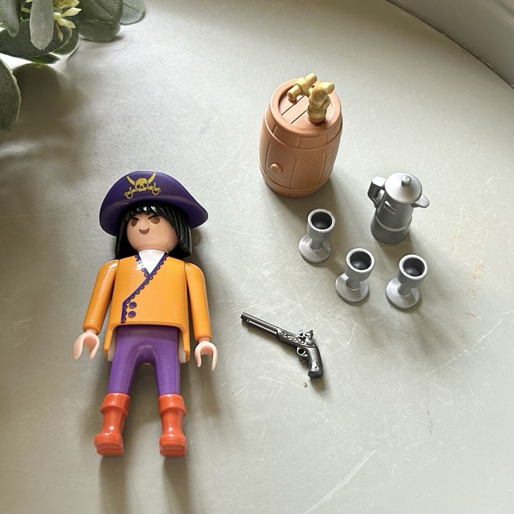 Playmobil 1993 Vintage #3913 Pirate Captain Loose Figure With Accessories